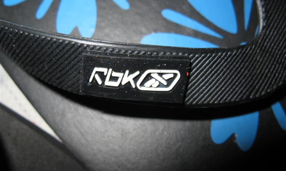 2014-4-2-104detail Reebok.JPG